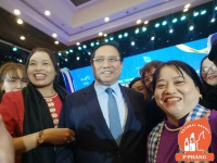 NỮ HOÀNG GẤC P'PHĂNG ĐƯỢC CHỤP HÌNH VỚI THỦ TƯỚNG