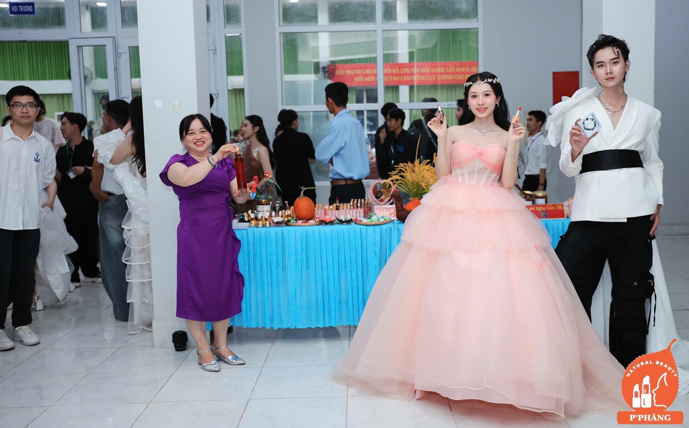 BẢO NGỌC HOA KHÔI NÉT ĐẸP SINH VIÊN NGÀNH DU LỊCH 2024