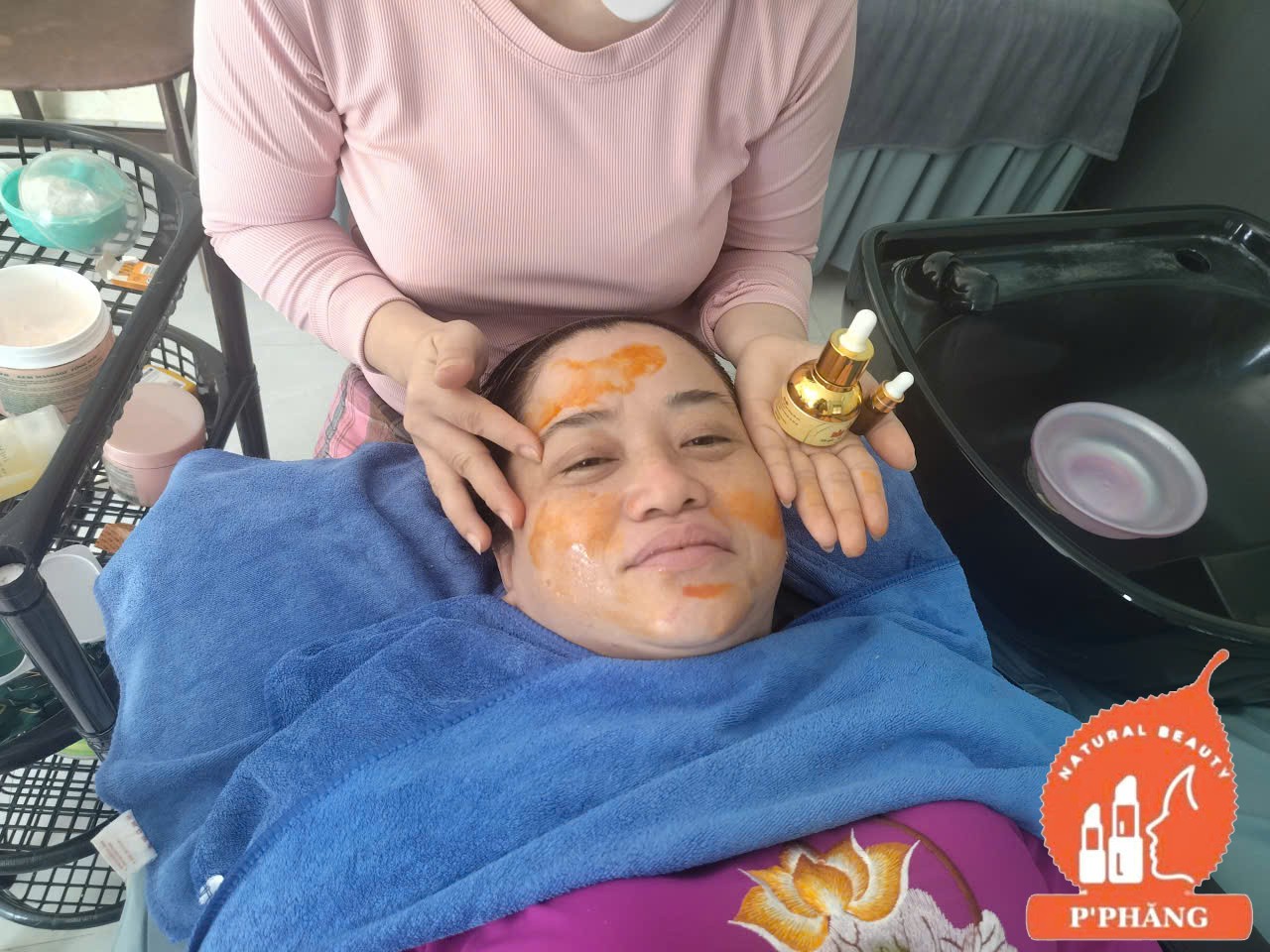 MÁT XA VỚI SERUM GẤC