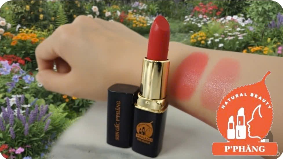 MÀU HỒNG ĐÀO NHẠT VÀ ĐẬM – BÍ KÍP "HÔ BIẾN" MÔI THÂM THÀNH MÔI HỒNG RẠNG RỠ